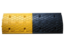 西安路路通交通设施|道路减速设备|减速带|橡胶减速带