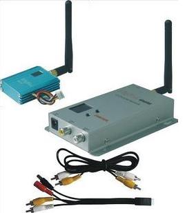 2.4G 700MW 无线影音收发器