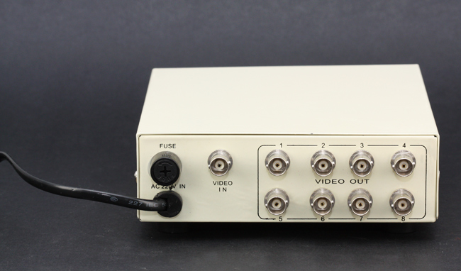 供应16进32出,16进48出,16进64出机架式视频分配器