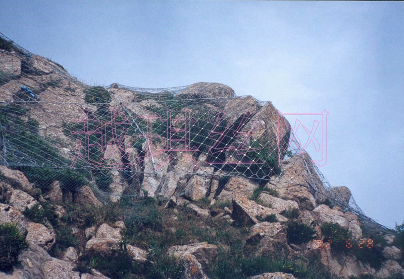 边坡防护系统、柔性防护网、钢丝绳网、sns主动边坡防护网