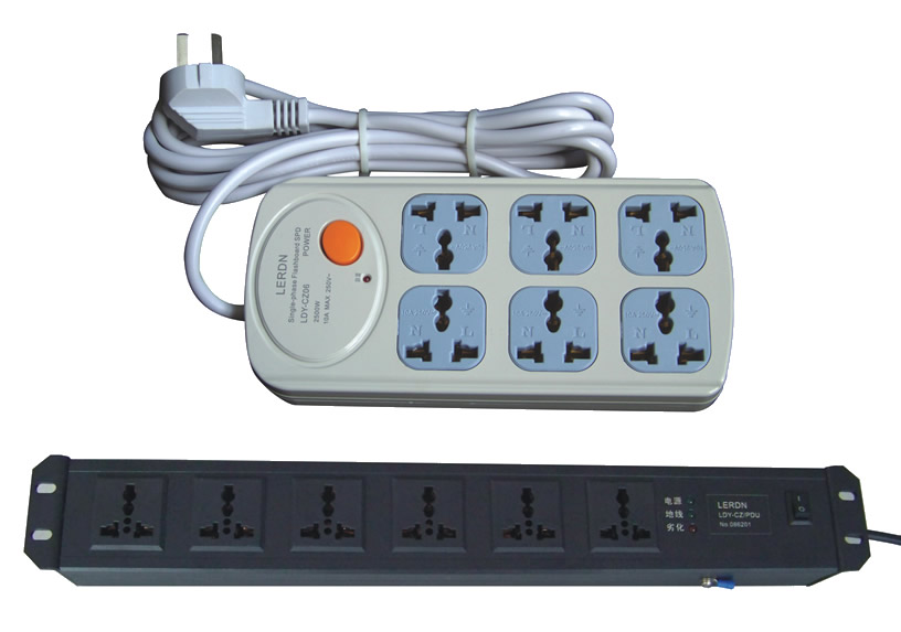 插座式电源防雷器