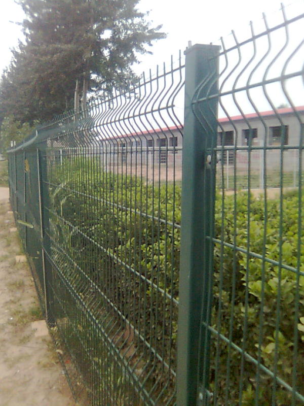 供应围墙护栏网 小区护栏网 双边护栏网
