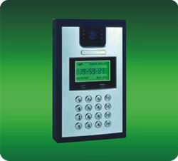 摄像考勤机