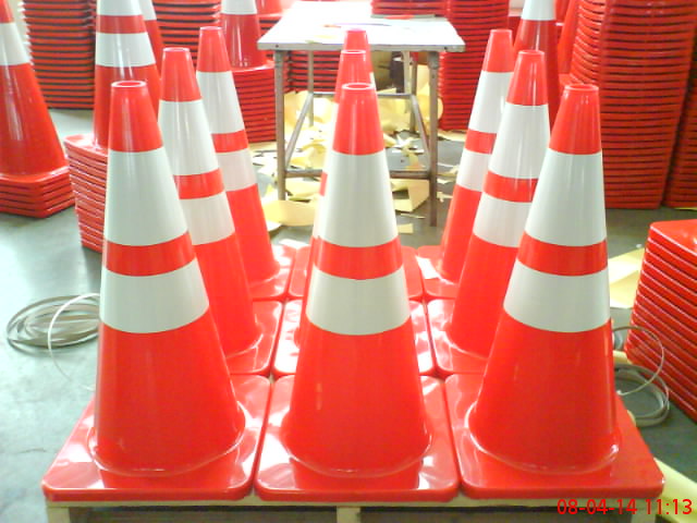 上海路锥 橡胶路锥