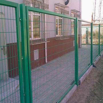 优质铁丝网 小区围栏网  车间隔离