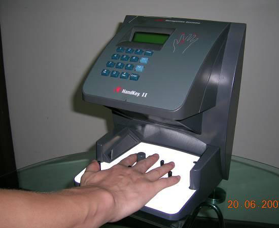 特守科技-中国银行金库专用掌形仪