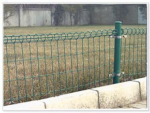 双圈护栏网，车间隔离栅，盛腾丝网