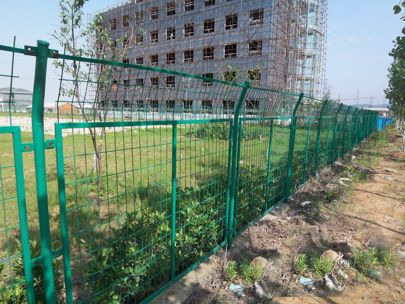 公路护栏网-铁路护栏网-开发区护栏网