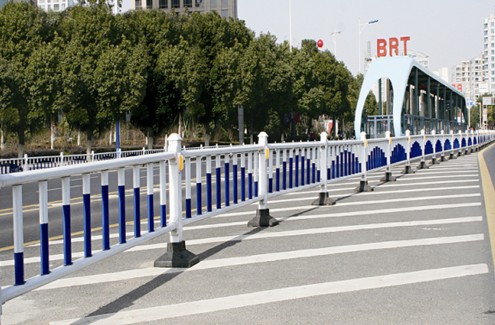 钢质道路护栏隔离护栏