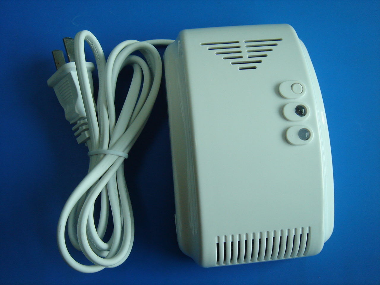 家用厨房燃气泄漏报警器 天然气报警器带电磁阀