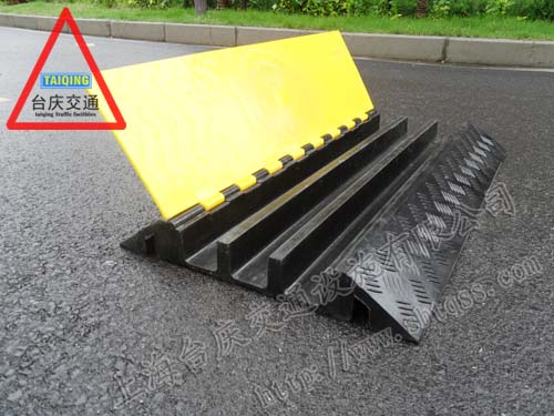 北京橡胶过线板 北京橡胶过桥板 北京电缆保护板