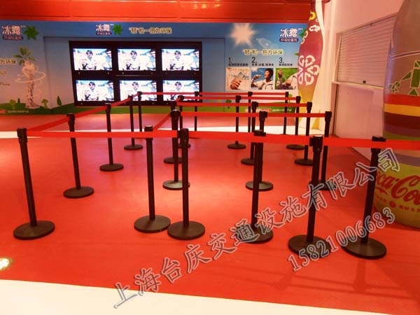 伸缩栏杆座 不锈钢伸缩栏杆座 银行伸缩栏杆座