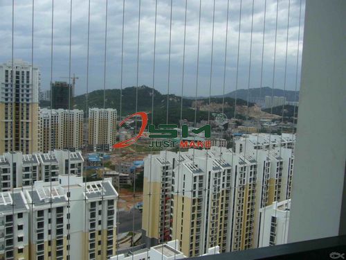 	云南高科技隐形防盗网