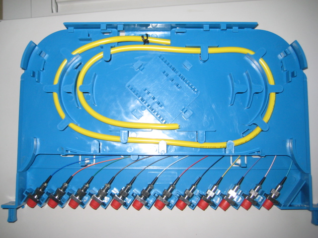 含尾纤一体化模块