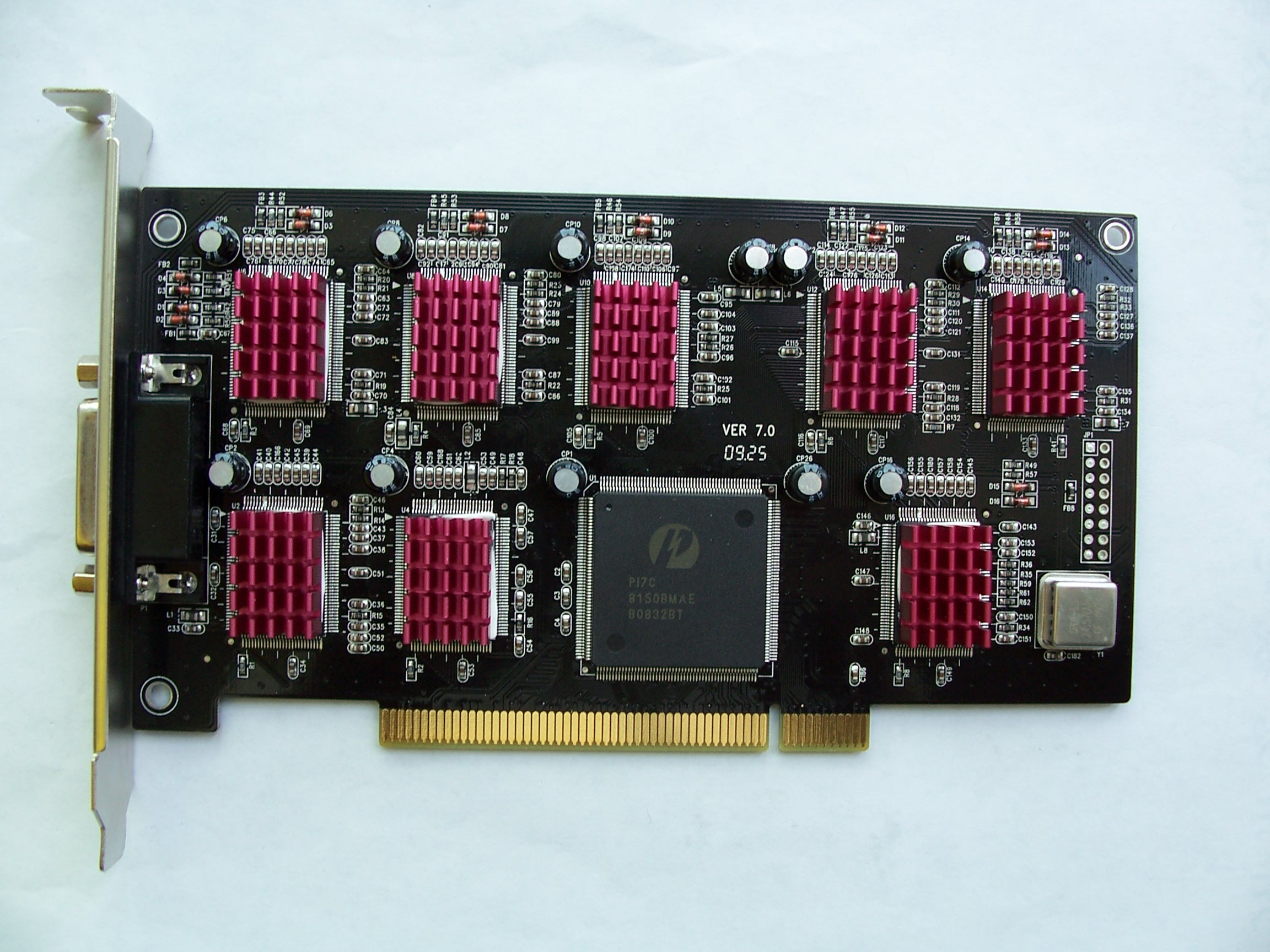 宏视高清卡NV7008