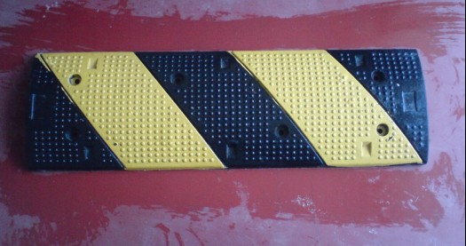 聊城铸钢减速带，聊城减速带-新型