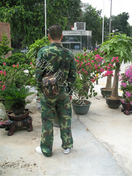 高科技 小体积 背负式无线移动单兵传输设备