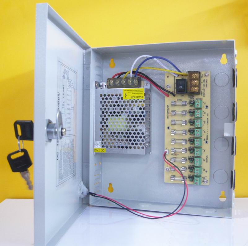 开关电源 12V5A9路 集中供箱