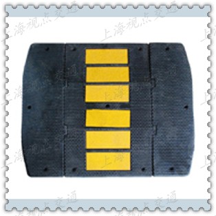 900*500*50超宽型橡胶减速板