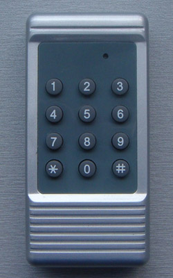 超薄型十二键无线遥控器