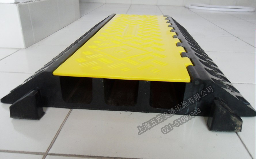 北京电缆盖线板，北京橡胶线槽板，北京道路过线板