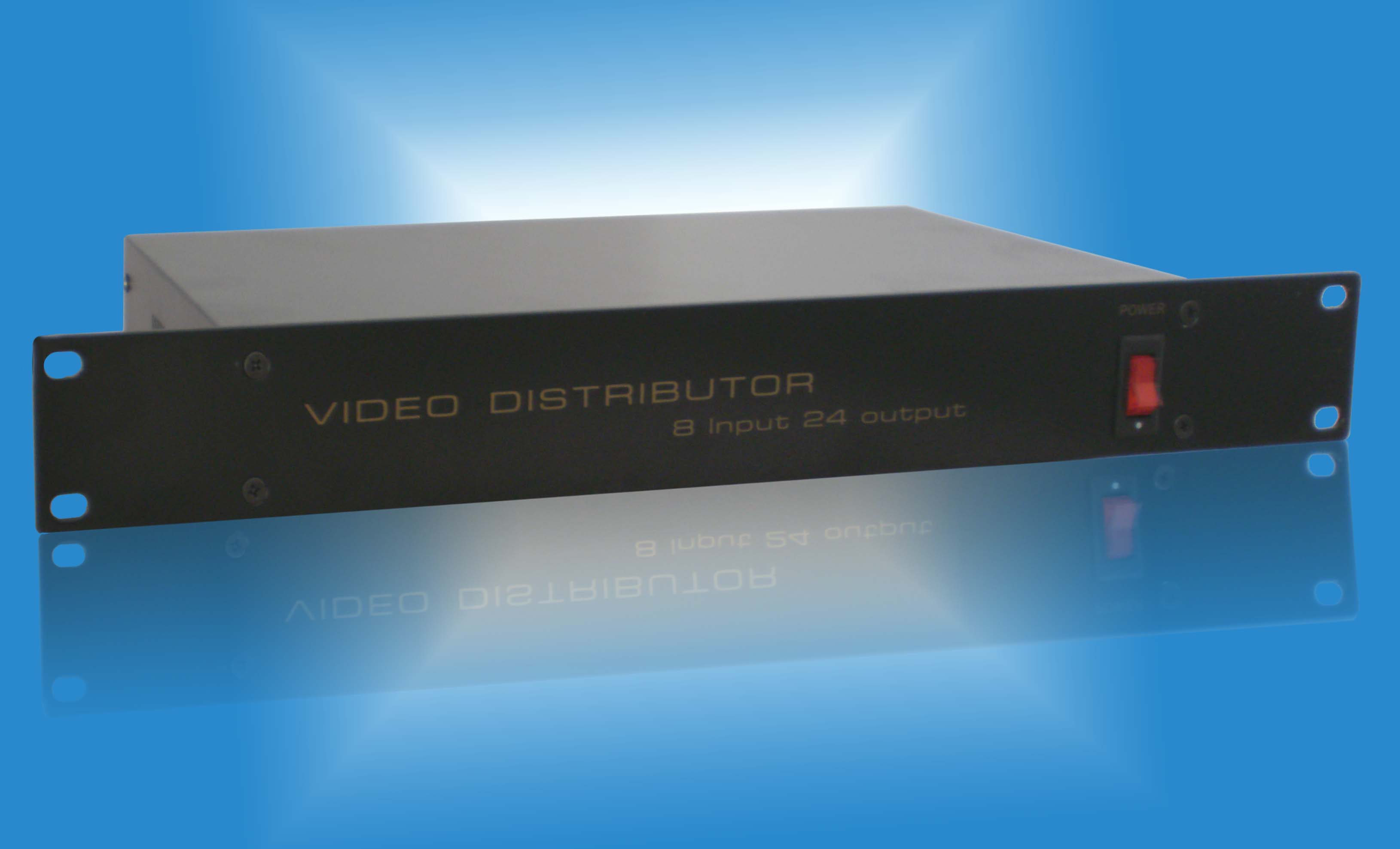 8进24出视频分配器