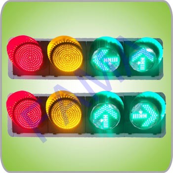 ￠400机动满屏箭头四灯组合