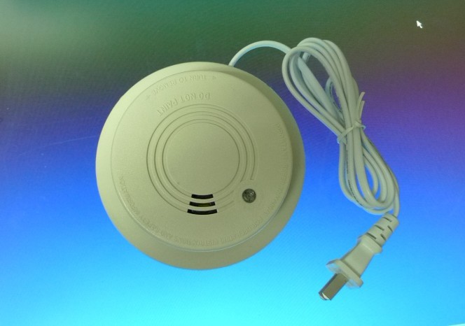 家用电源吸顶式燃气报警器 天然气报警器