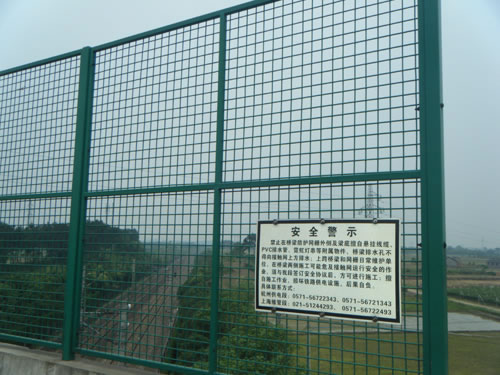 桥梁防落网  桥梁围栏网  桥梁隔离网   桥梁防抛网