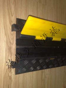 过线槽规格 电缆过线槽规格 过线槽图片