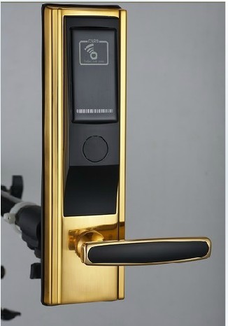 821RF SB 锌合金门锁