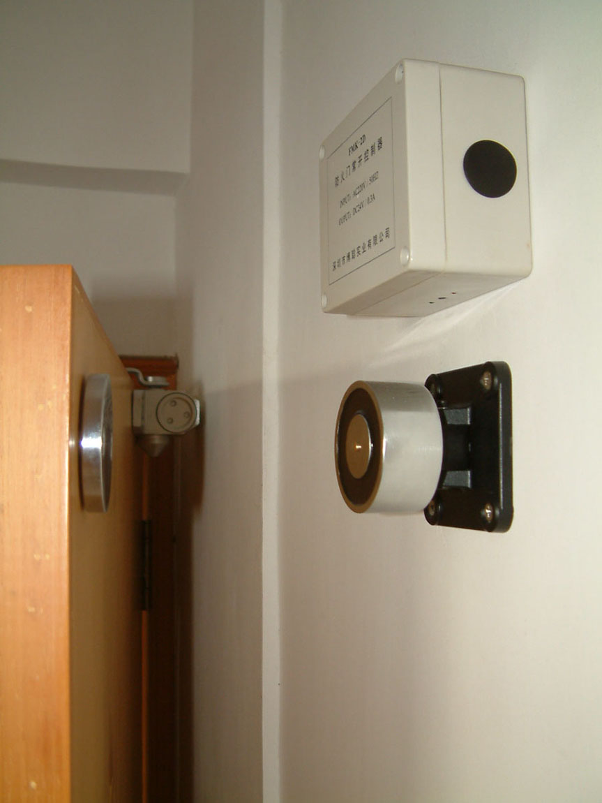 防火门自动关闭装置