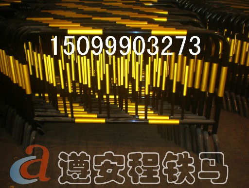 广州铁马  隔离铁马 铁护栏 遵安程厂家只生产优质铁马