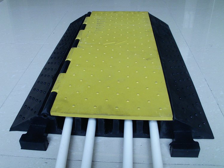 上海橡胶过桥板，橡胶过桥板厂家，橡胶过桥板规格