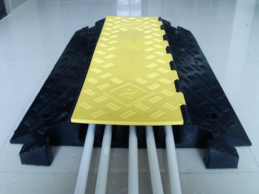 上海橡胶护线槽，橡胶护线槽厂家，橡胶护线槽规格