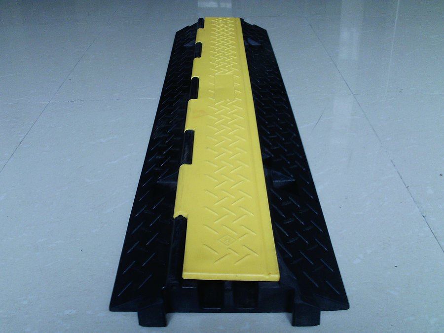 上海线槽减速板，线槽减速板厂家，线槽减速板价格