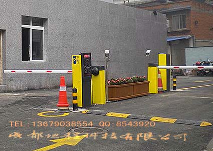 停车场减速带1成都小区减速带1成都减速板1车辆减速坡