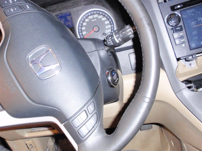 无钥匙进入一键启动汽车防盗器