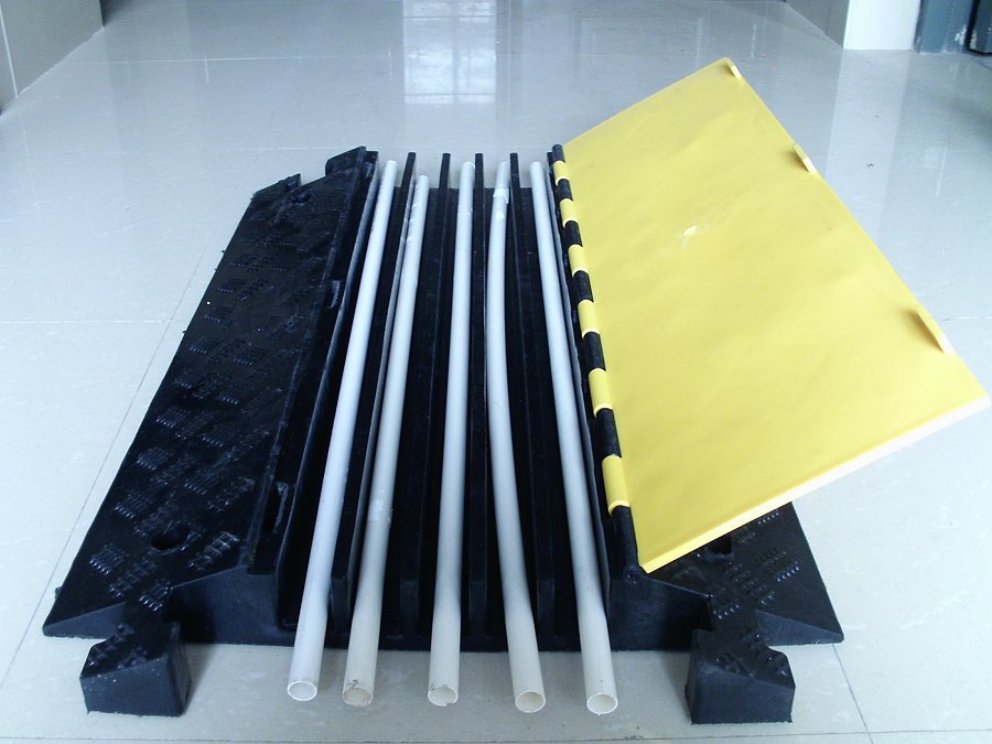 上海橡胶过桥板，橡胶过桥板厂家，橡胶过桥板价格