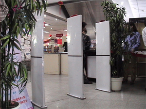 向上海供应美观大方价格合理化妆品店、药店防盗仪