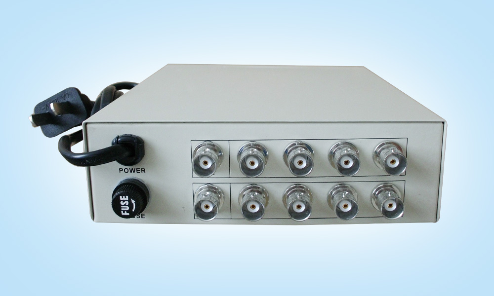 2进8出视频分配器