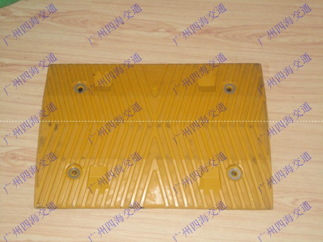 河池减速带、柳州减速路拱、减速块、彩色减速带