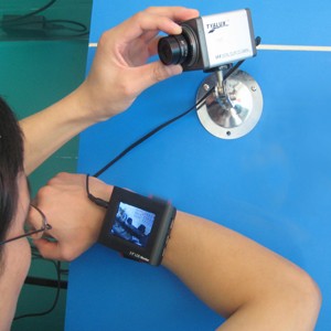 特雅丽2.5寸迷你型监视器