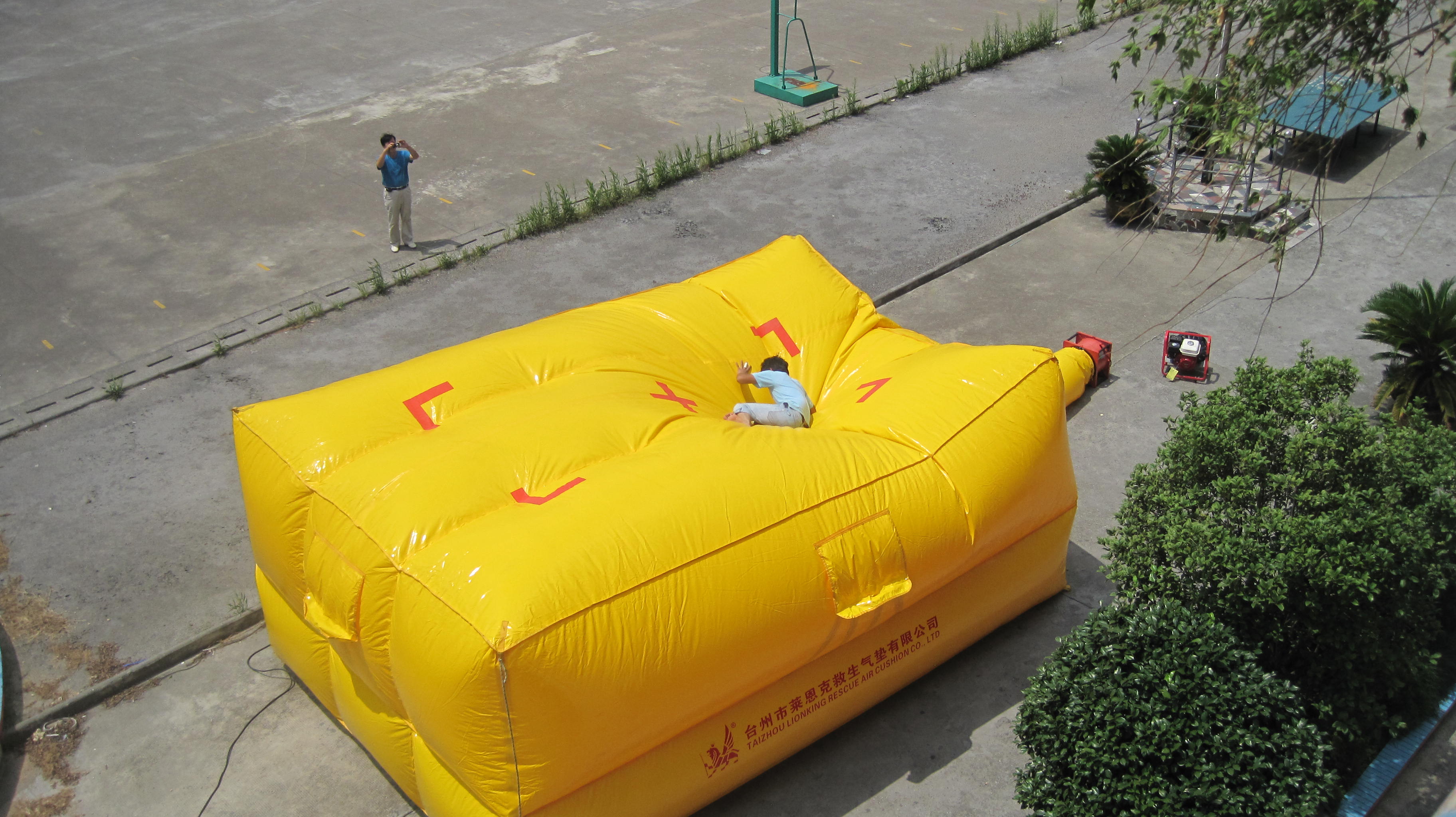 救生气垫, 消防救生气垫，消防抢险救生气垫