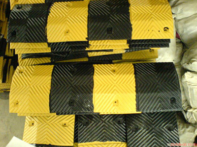 厦门铸钢减速带，漳州橡胶减速带