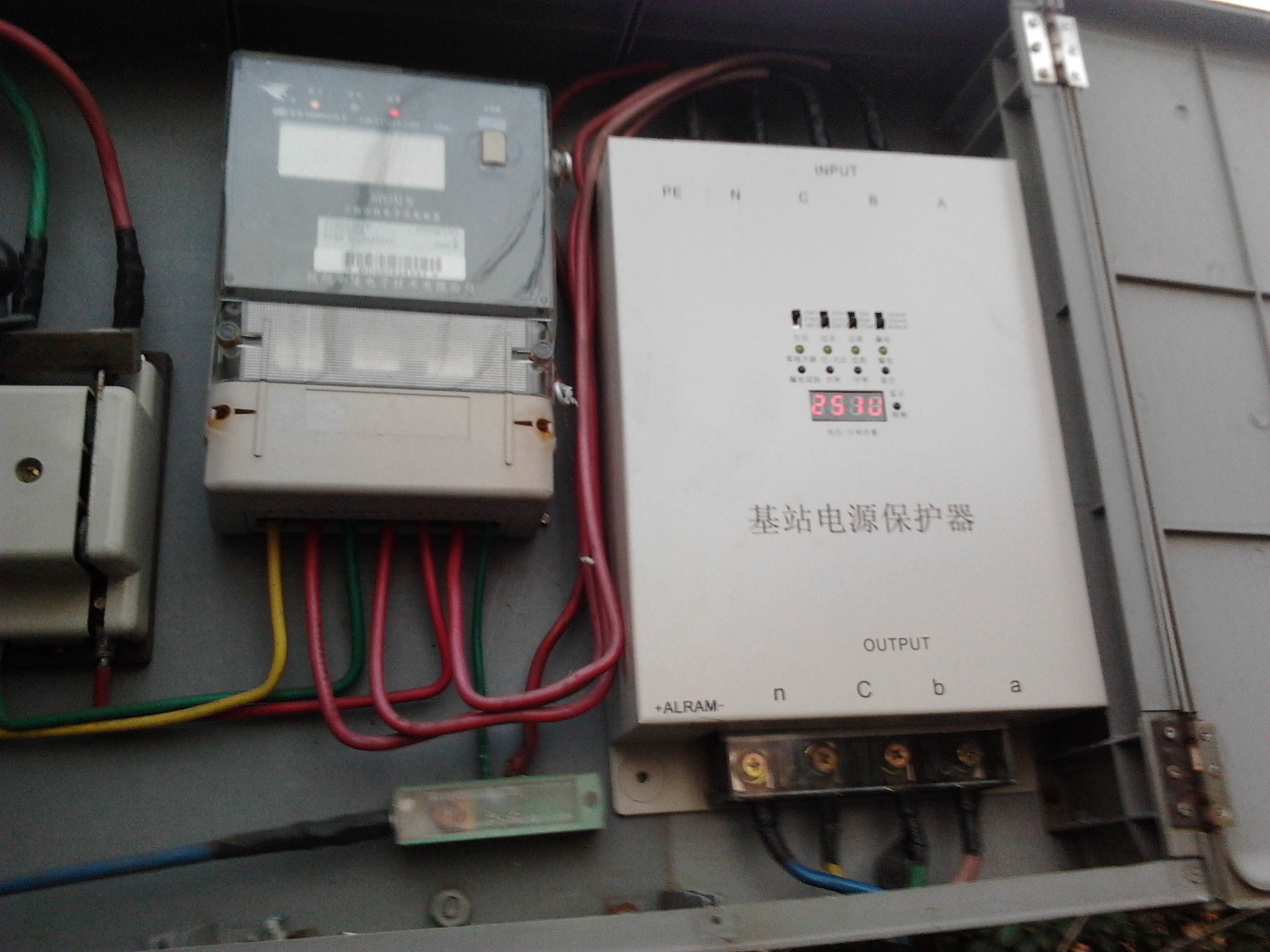 三相自动重合闸电源保护器