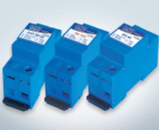 I 级保护器（火花间隙）符合 IEC 61643