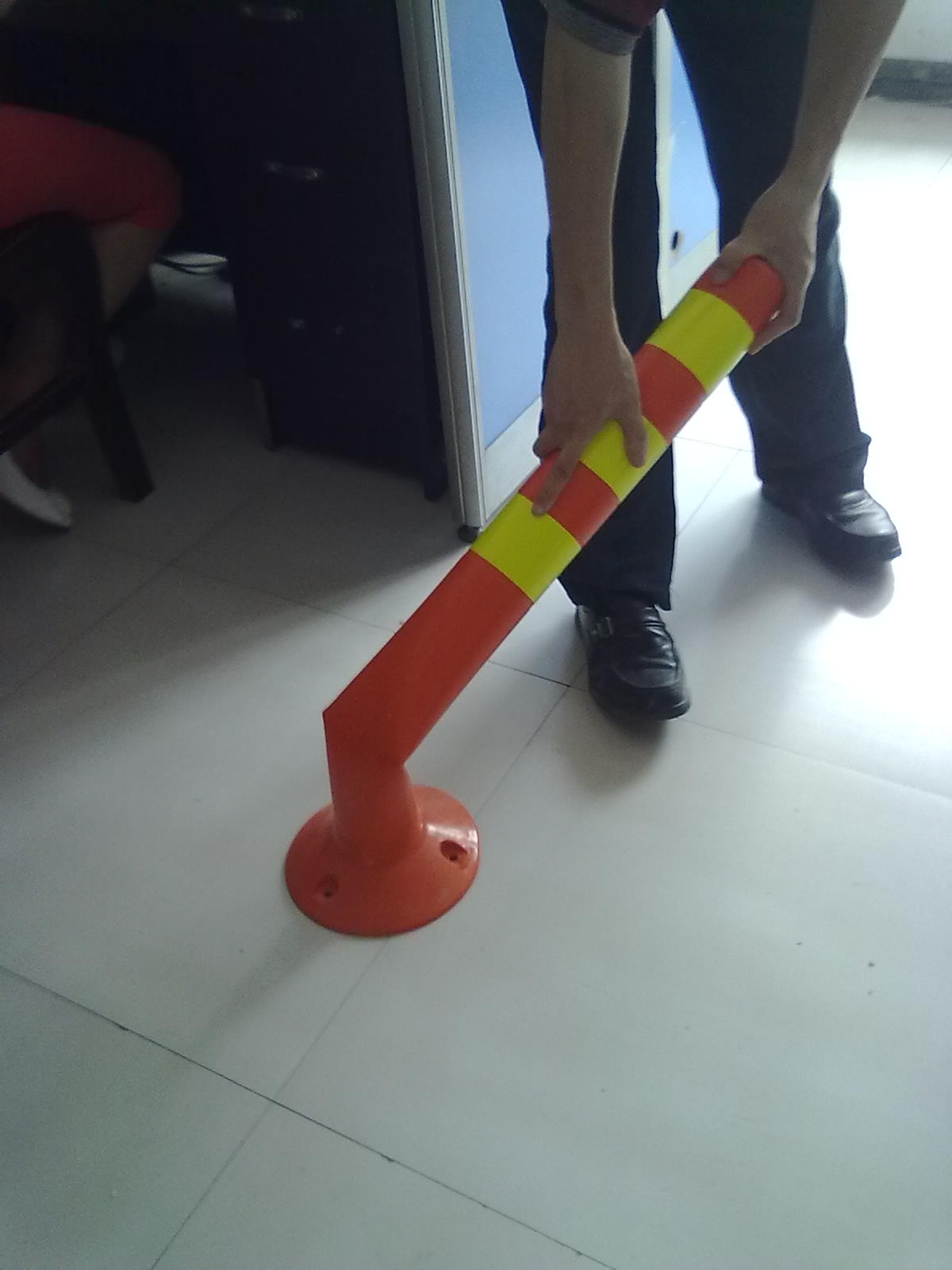 洛阳柔性柱厂家 开封哪卖弹性柱 弹性柱批发