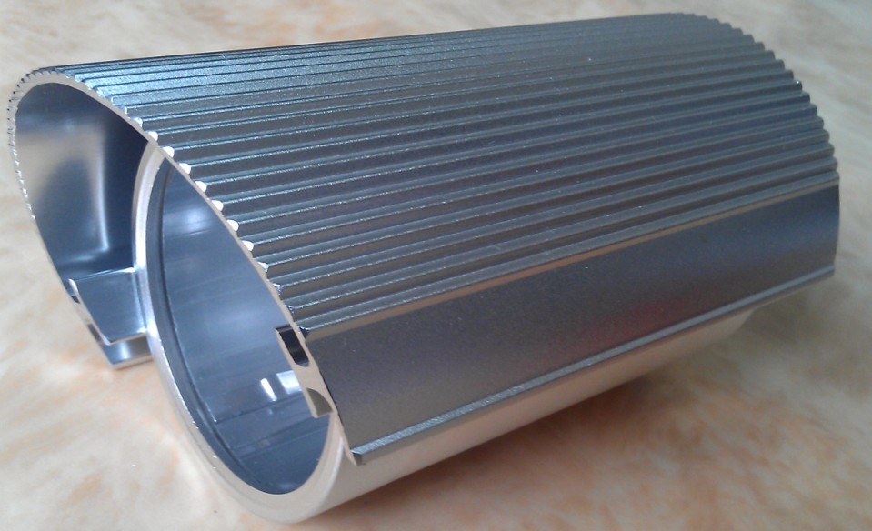 厂家直销老60条纹防水监控摄像机外壳（各种颜色都有）