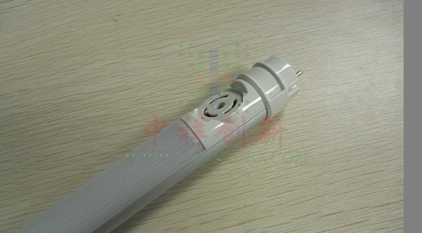 LED智能车库灯管LED双亮度灯管